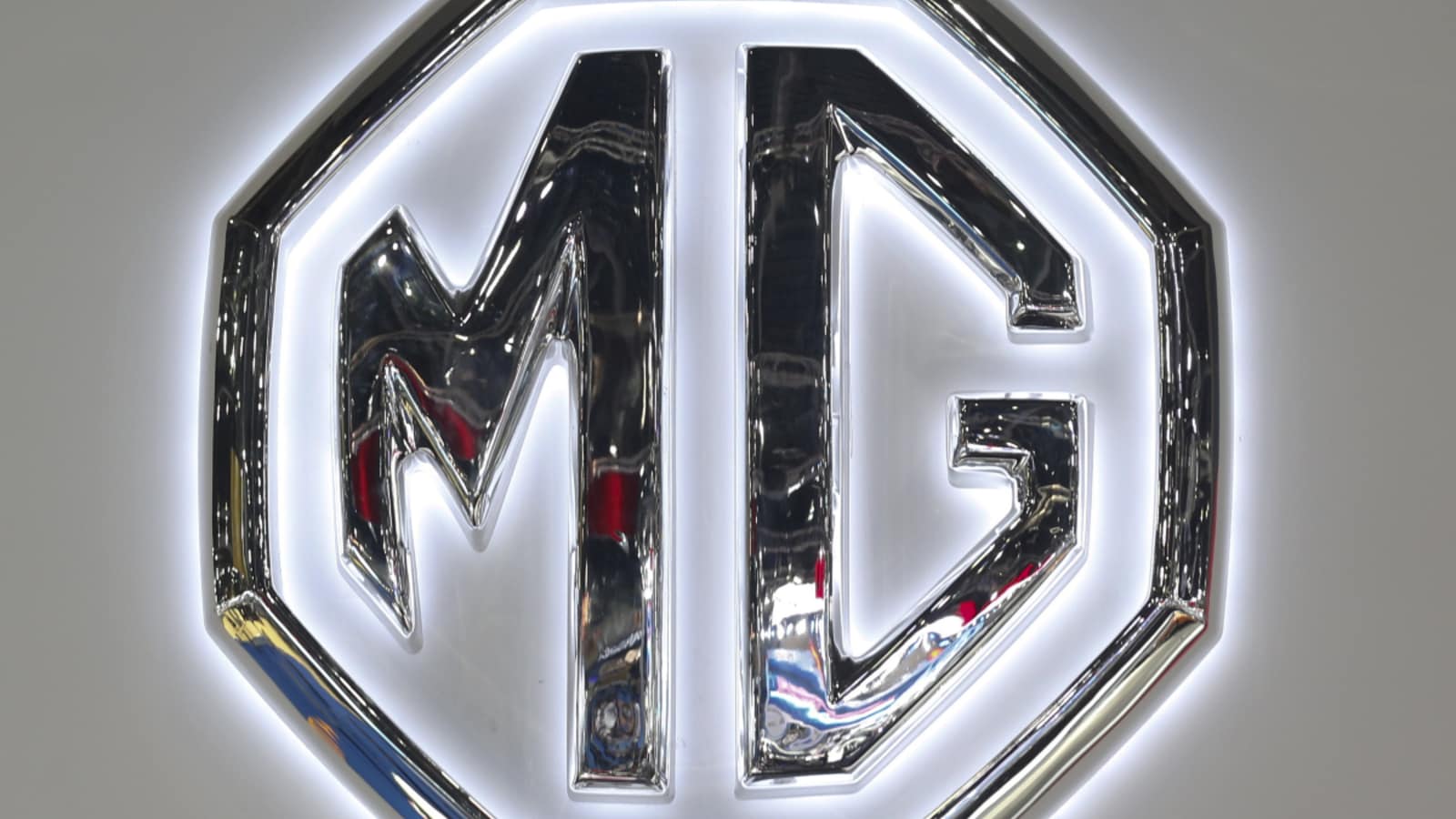 Read more about the article MG Motor India Launches Voice-Enabled AI-Backed Car Exploration Platform