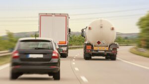 Read more about the article Uvodi se zabrana preticanja za kamione na auto-putu?