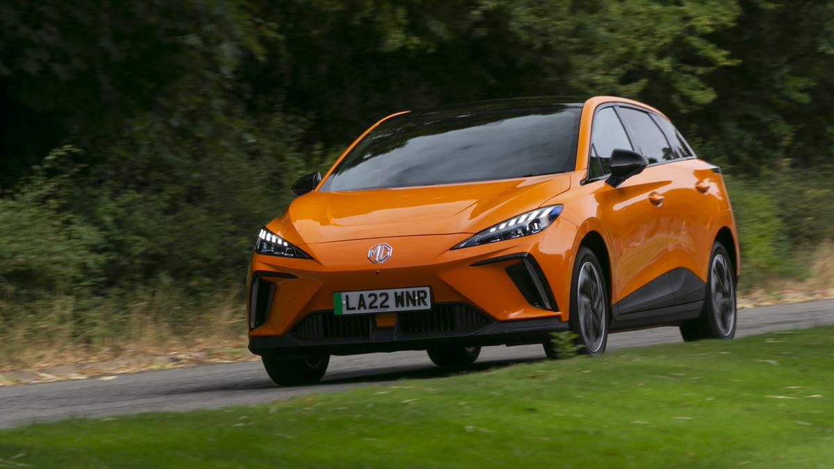 Read more about the article MG4 electric hatchback scores full 5 stars at Euro NCAP safety tests