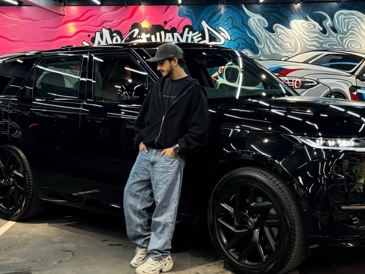 Read more about the article Munawar Faruqui buys a new lavish car, see his full car collection