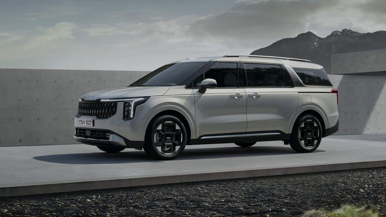 Read more about the article Best 7-Seater Family SUVs In India 2025 – Perfect for Long Road Trips