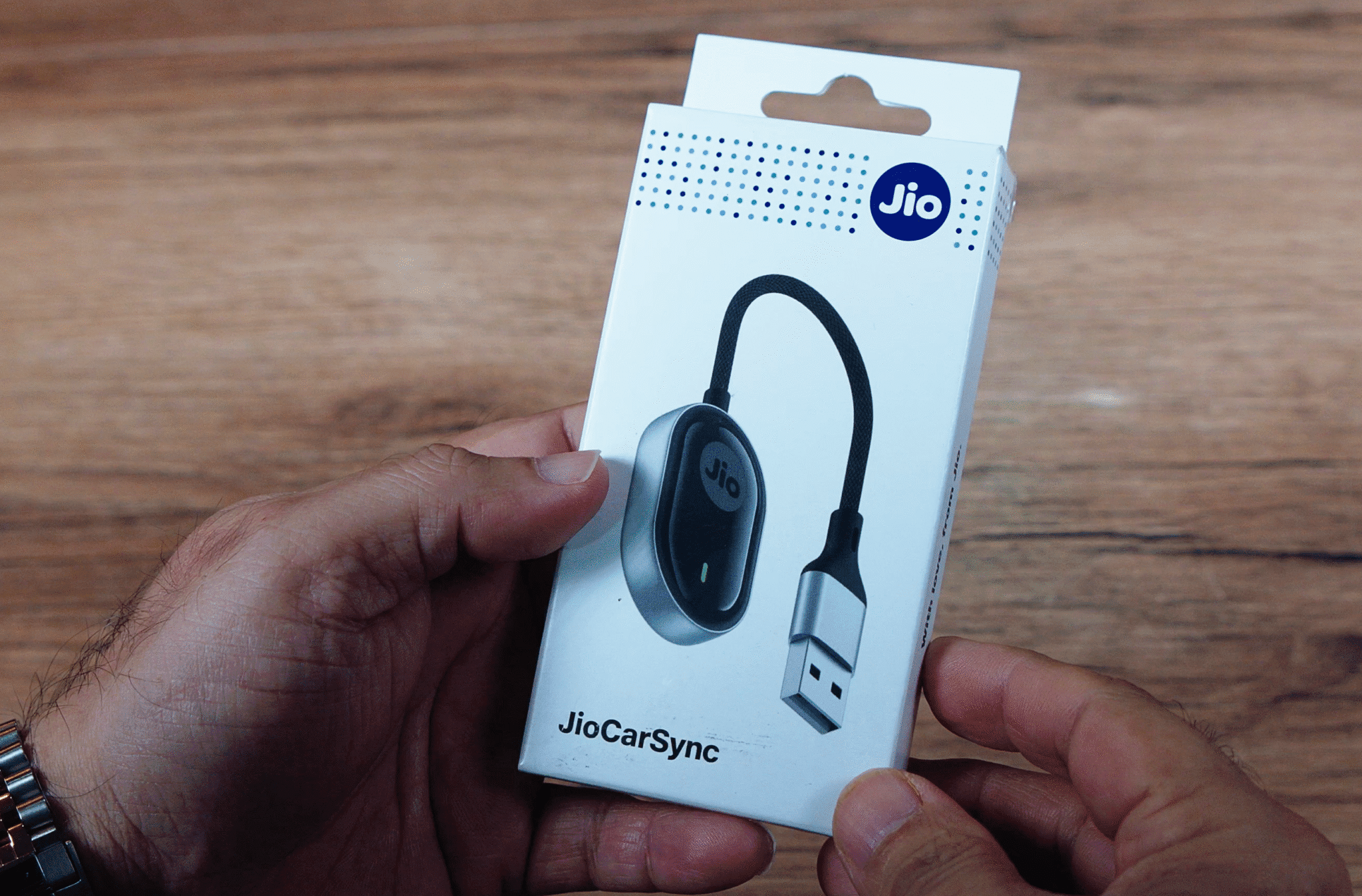 Read more about the article JioCarSync Review: Cut the Cable, Keep the CarPlay