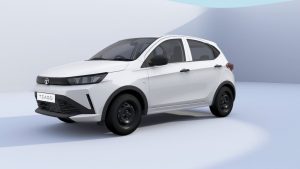 Read more about the article Thinking of the new Tata Tiago ? Here’s what the base variant offers
